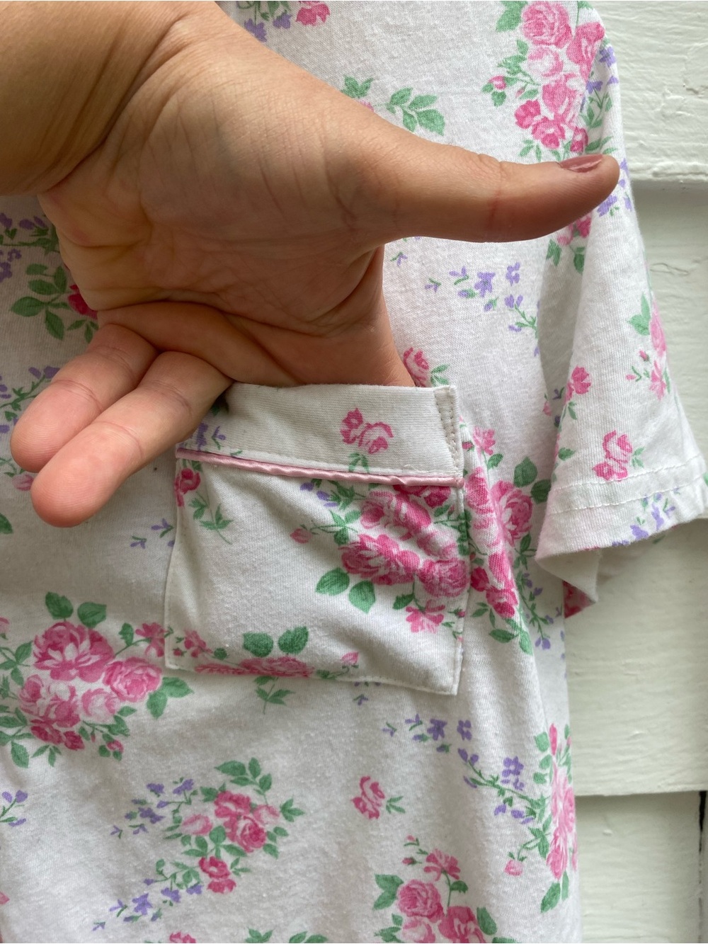 Women's Pink Floral Short-Sleeve Pajama 2 PC Set - Picture 5 of 12